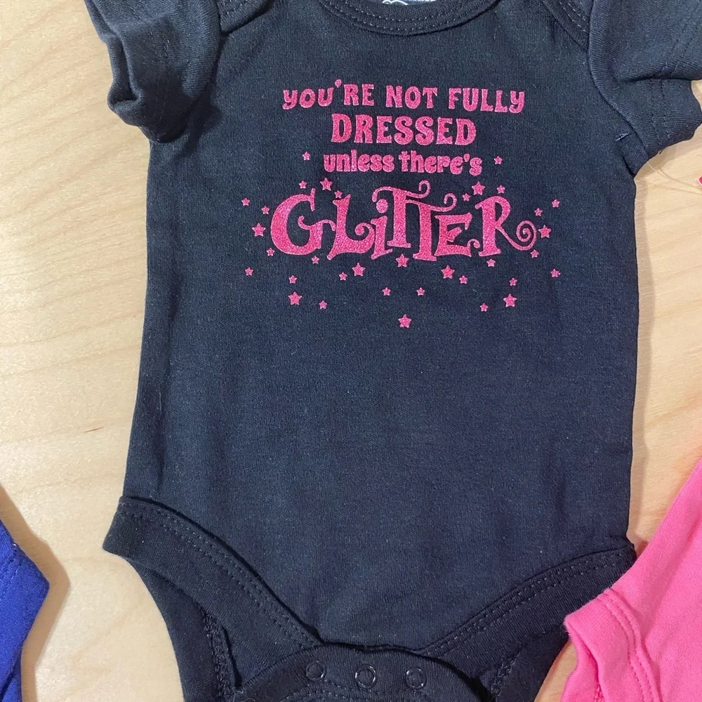 5 Garanimals Baby Bodysuits - Navy, Black, Pink, White Newborn (OQ)